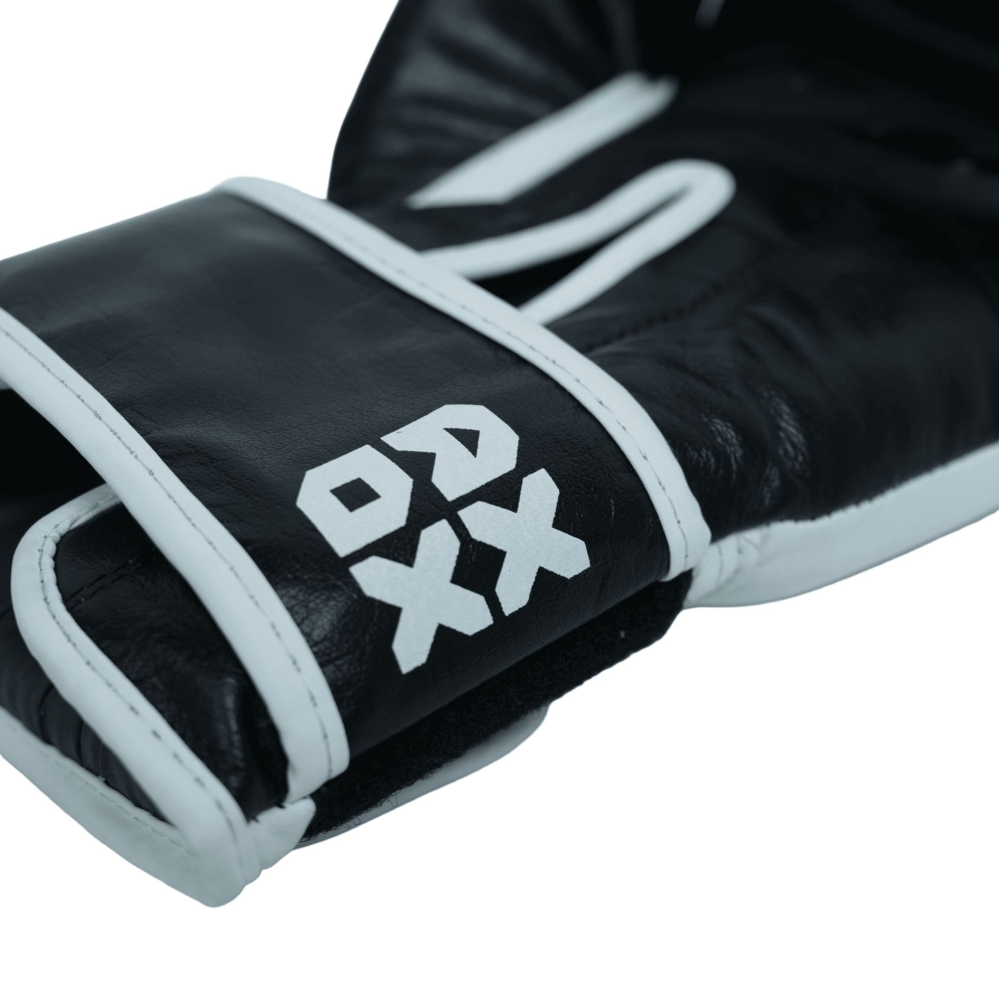 Leather Boxing Gloves for Training – White/Black | 4 Oz